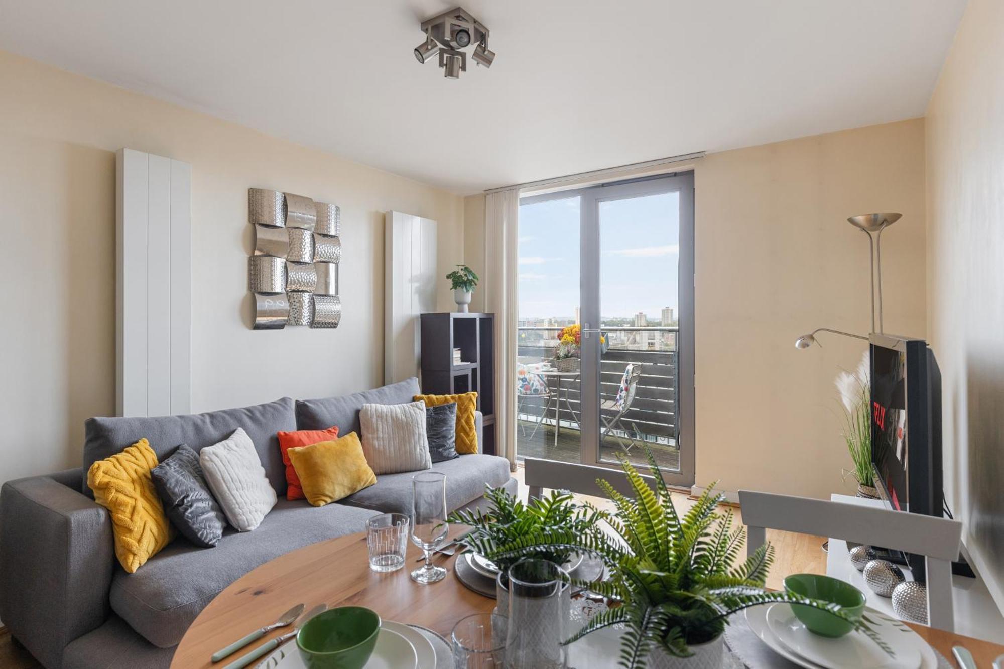 Stratford Skyview Apartment Londen Buitenkant foto